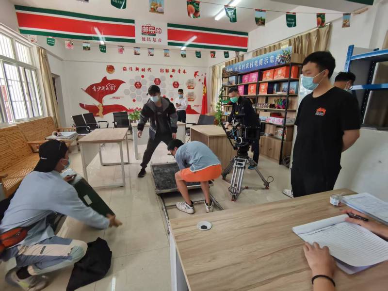 哈巴河县广告片拍摄公司：极简主义践行者，少即是多的视觉哲学